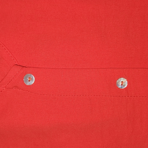 Betsy's Boutique Shop Red Short Sleeve with Bows Button Down V- Neck Top. - Picture 8 of 9